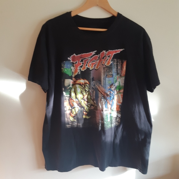 Street Fighter Graphic T-shirt - Picture 3 of 10